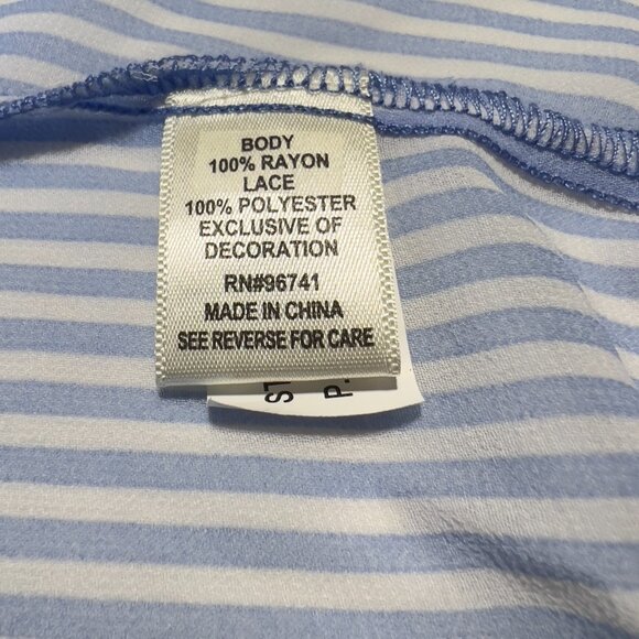 💙Self Esteem Romantic Lace & Stripe Blouse size XL - Picture 7 of 10